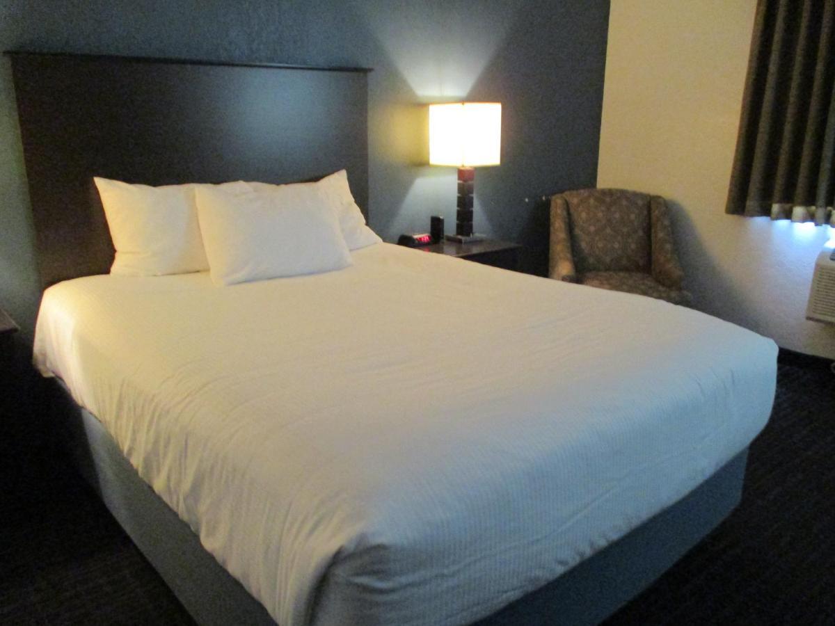 Americinn By Wyndham הייוורד מראה חיצוני תמונה