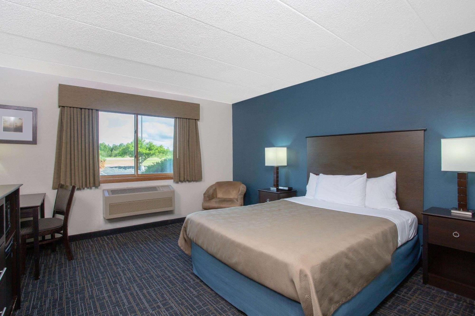 Americinn By Wyndham הייוורד מראה חיצוני תמונה