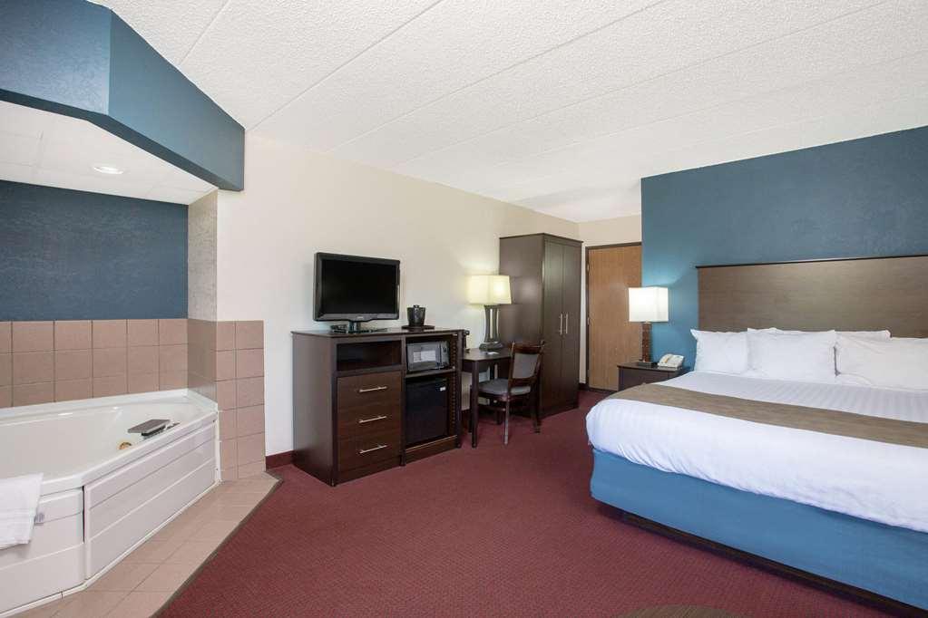 Americinn By Wyndham הייוורד חדר תמונה